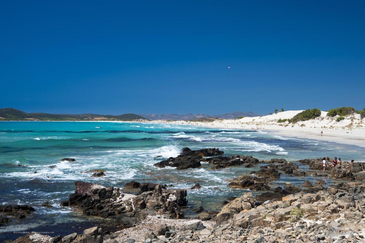 Villa Aquamarina Pavoncella Rossa Porto Pino Buitenkant foto