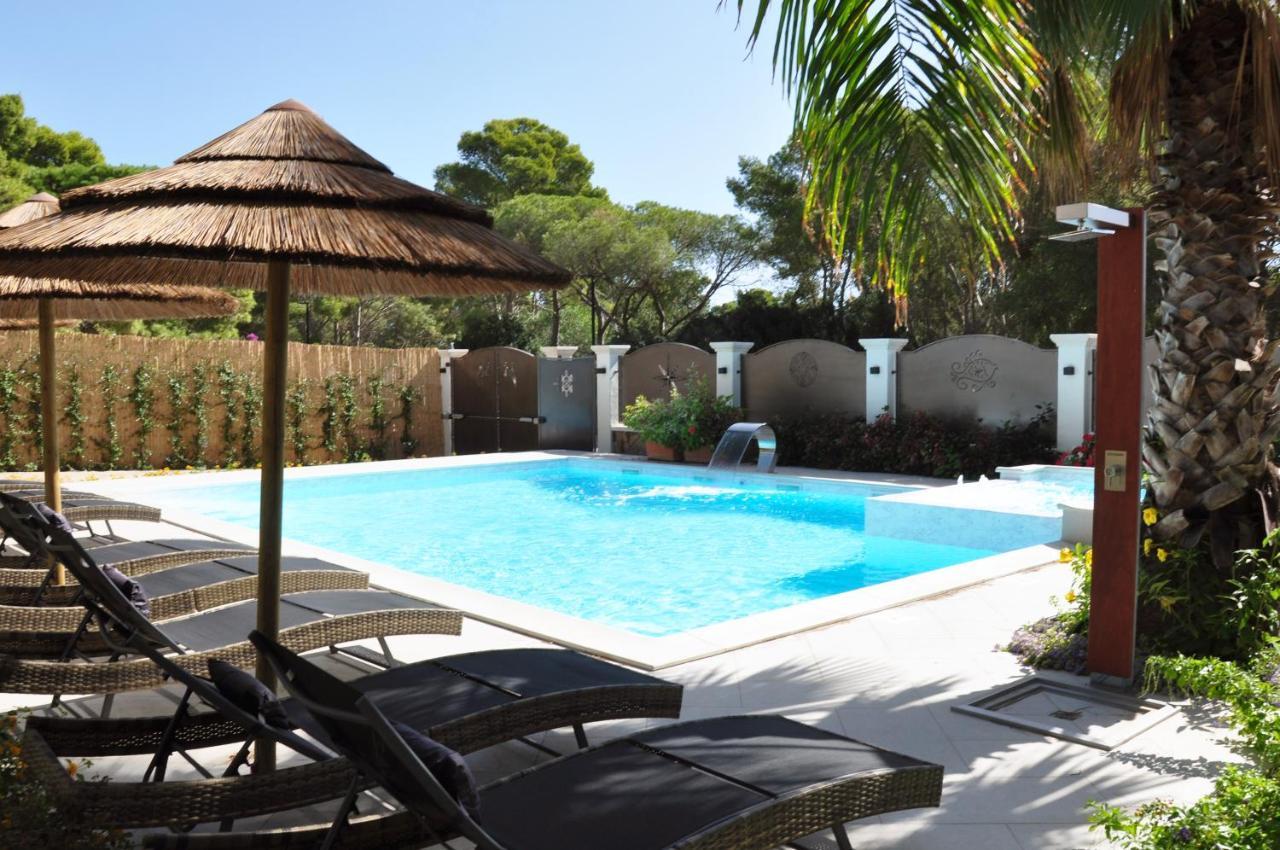 Villa Aquamarina Pavoncella Rossa Porto Pino Buitenkant foto
