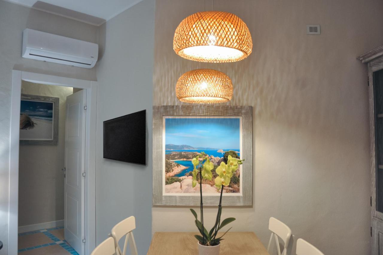 Villa Aquamarina Pavoncella Rossa Porto Pino Buitenkant foto