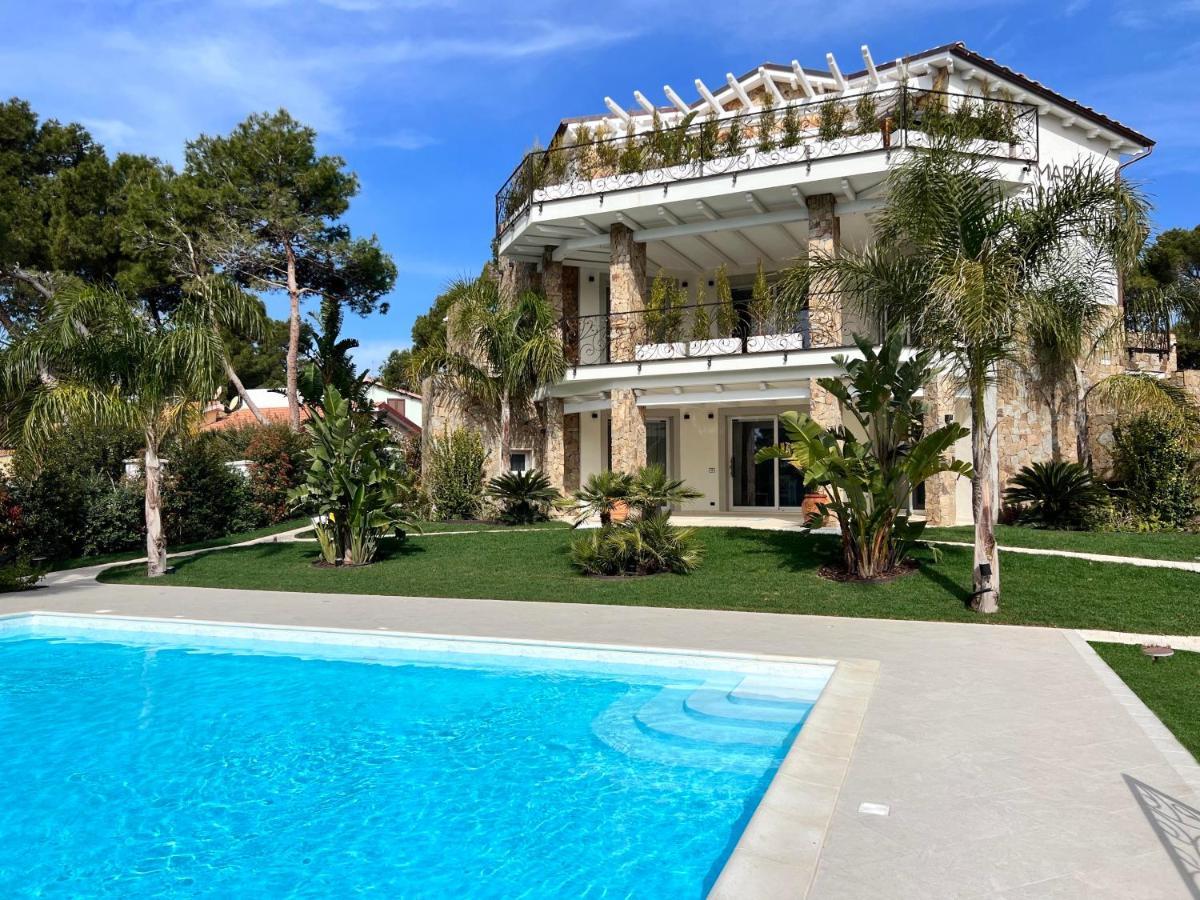 Villa Aquamarina Pavoncella Rossa Porto Pino Buitenkant foto